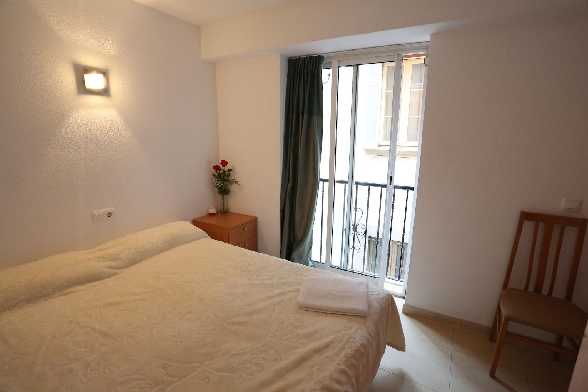 Royal Aparthotel 2*