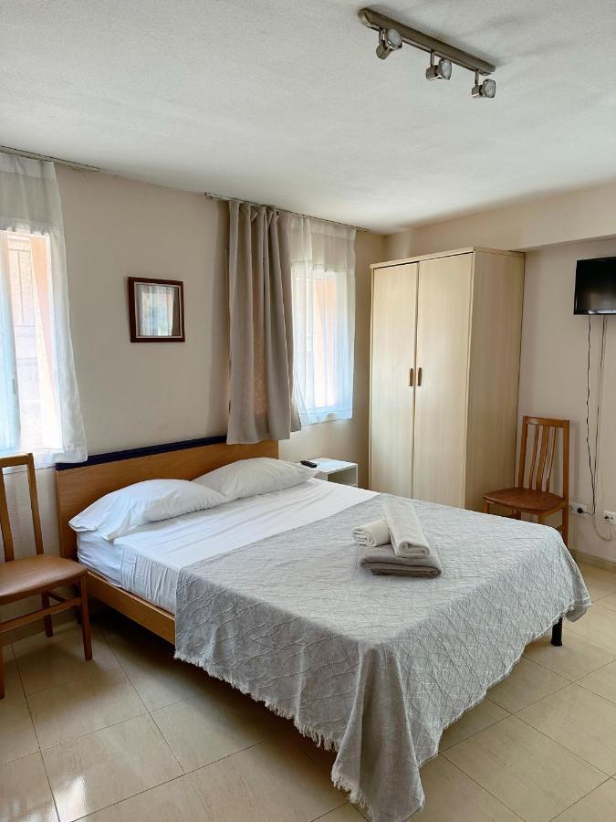 Royal Aparthotel 2*