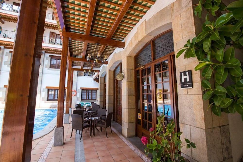Hotel La Carolina Lloret de Mar
