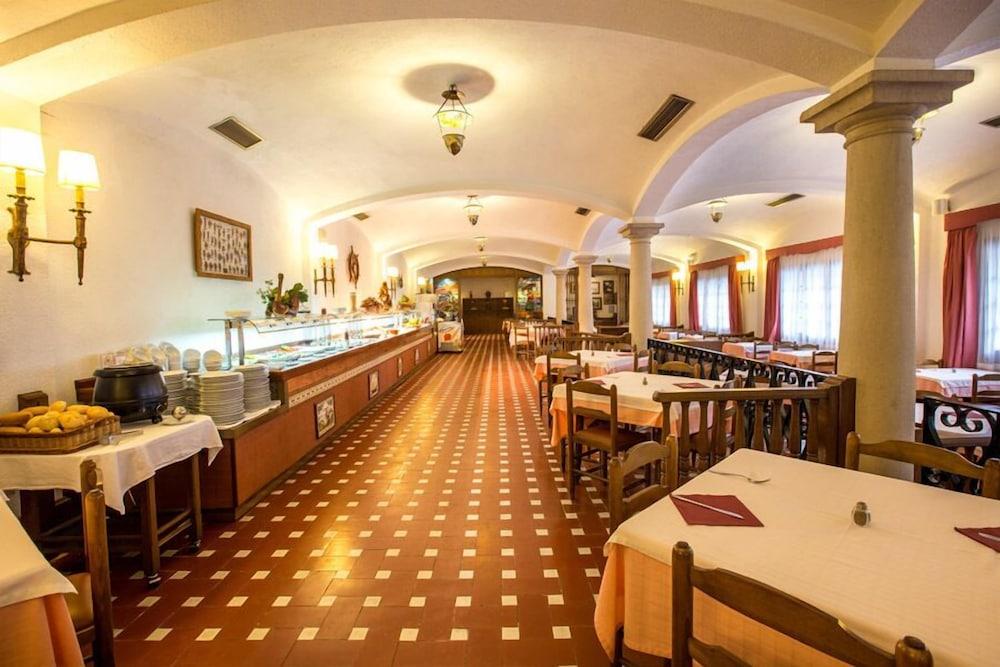 Hotel La Carolina 4*