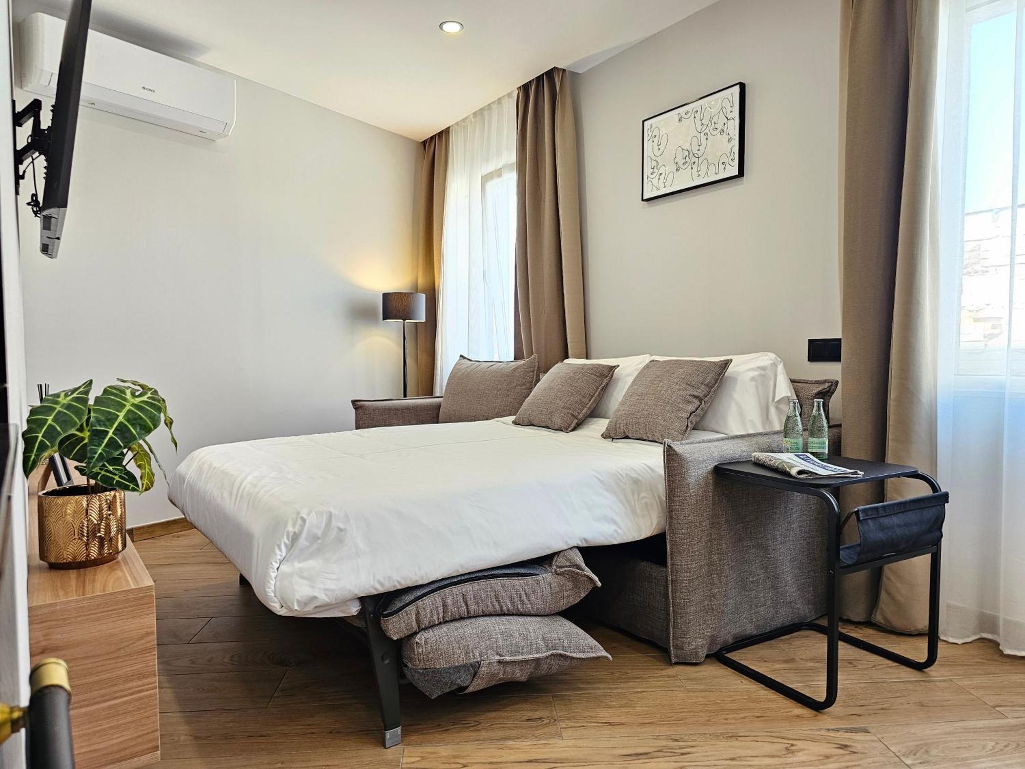 Lagom New, 5 Min Walk From The Sea Hostal