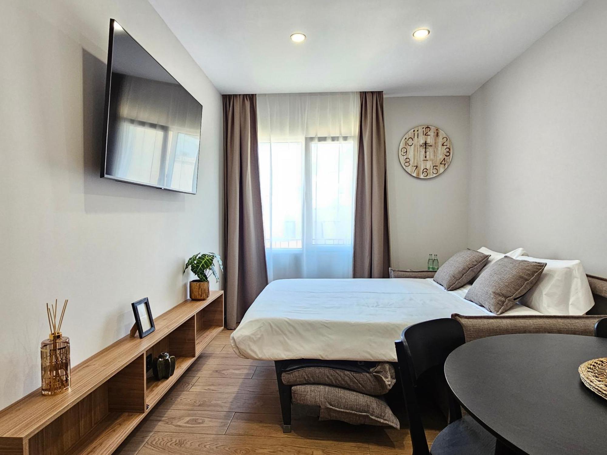 Hostal Lagom New, 5 Min Walk From The Sea *
