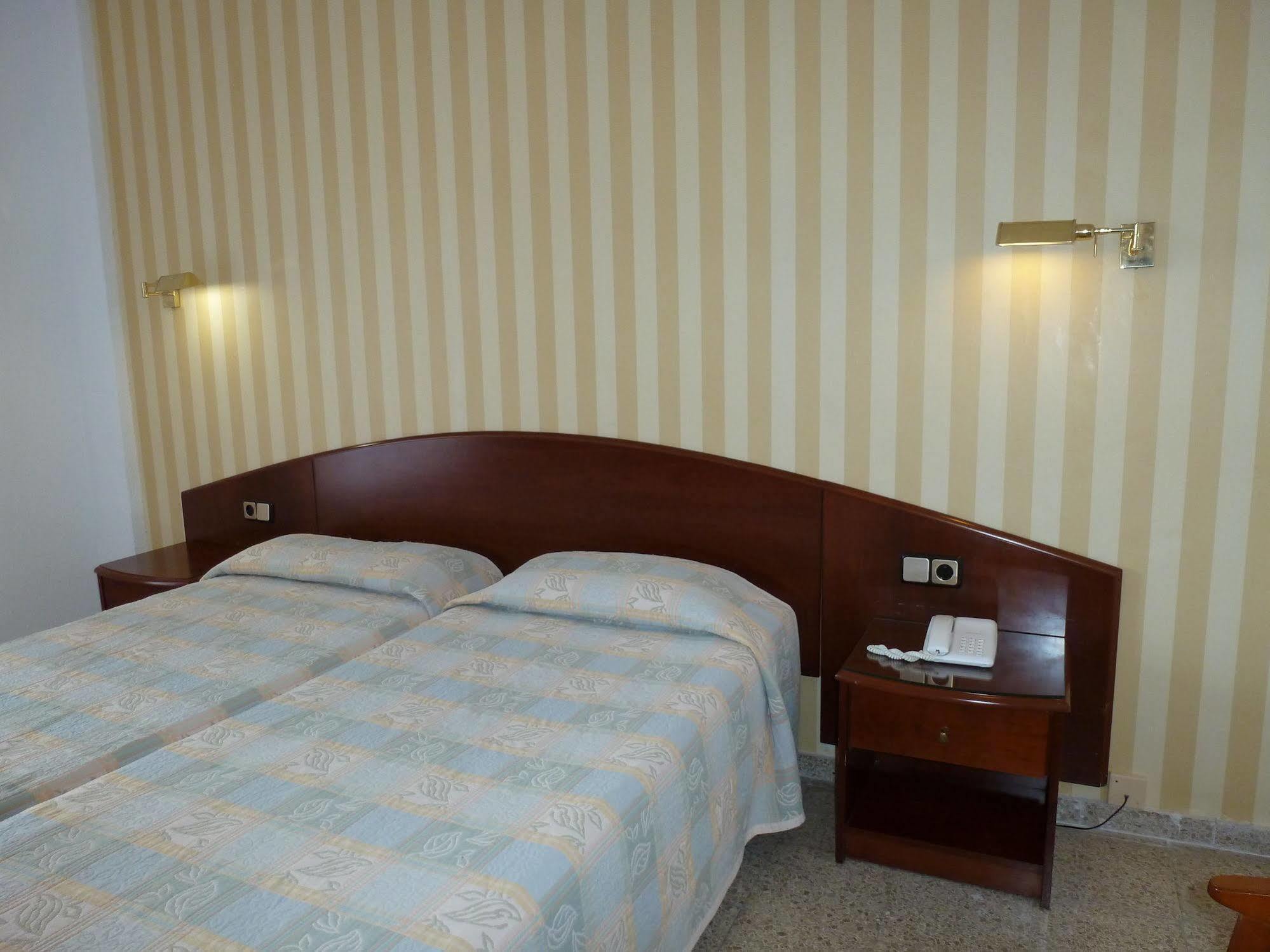 Hotel La Carolina Lloret de Mar