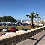 Apartamento totalmente reformado en 1ª linea