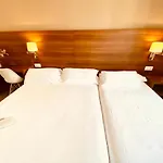 Hotel Carbonell