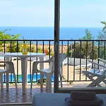 STUDIOS FACE À LA MER - Cala Llevado