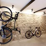 Velo Vern 1 Beautiful New Apartment 2 Bed Ensuite