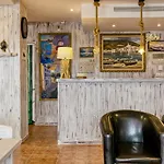 La Fonda