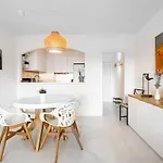 Precioso apartamento WELCS con balcón