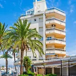 Apartamento WELCS con terraza y viistas al mar