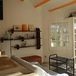 Tranquilos Estudios Cerca De La Playa