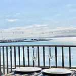 Estudio Frente Al Mar En Roses Con Terraza