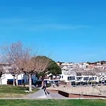 Pis Practic I Agradable Sobre La Marina Palamos