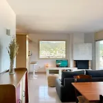 Pool And Sea Views Apartment With 1 Parking Space