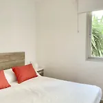 Luminoso Apartamento Frente Al Mar Con Piscina