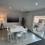 Roses Center 3