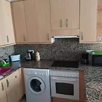 Apartamento En Roses, A 2 Minutos A Pie De Playa