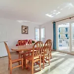 Apartment Platja De Roses-8 By Interhome