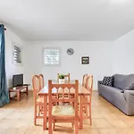 Apartment Platja De Roses-7 By Interhome