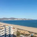 1810- Estudio agradable delante del mar