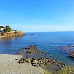 Apartamento En Llanca: 2 Habitaciones, Terraza, Frente A La Playa Del Port, ¡Mascotas Bienvenidas! - Es-170-78