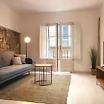 Elena Apartments Girona