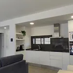 Od\'A Apartaments