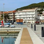 Marina 1-B