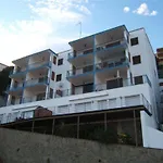 Agi Rodas Apartments