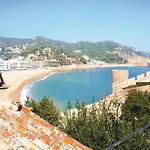 Beautiful Home In Tossa De Mar With Kitchen