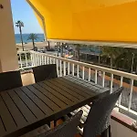 Lujoso Piso Enfrente De Playa De Fenals, 2 Terrazas