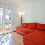 Hauzify I Apartament Fenals