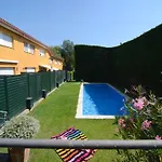 The Apartment In Pals Has 2 Bedrooms