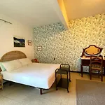 The Apartment In L\'Escala Has 4 Bedrooms