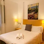Lugar Perfecto En El Casco Antiguo De Girona