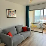 Studio Roses Vue Mer