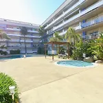 V030 - Port Canigo