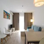 Apartamento Con Piscina Festastar 209