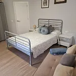 Newly Renovated Large Villa With Garden