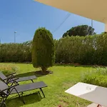 Apartament Amb Piscina I Aparcament - Baixos Amb Jardinet