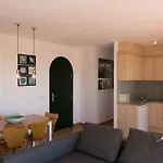 2 Bedroom Apartment Close To The Center Of Begur. Terrace And Panoramic Sea Views