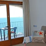 Albatros House