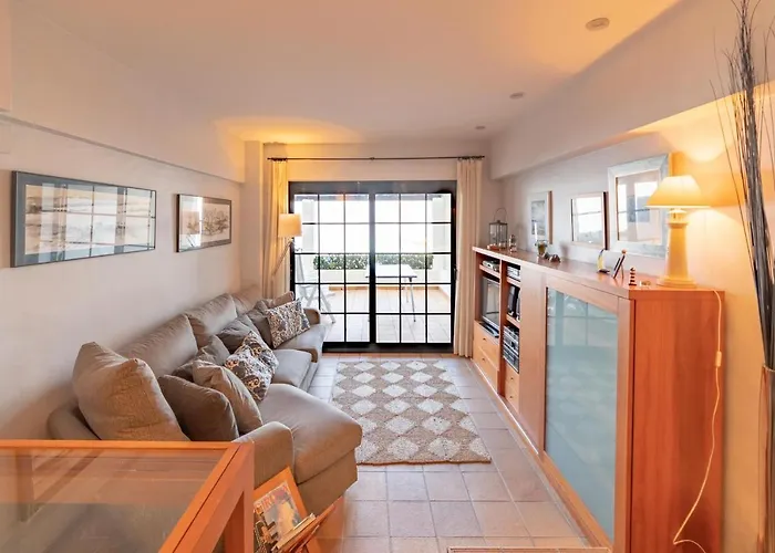 Apartment Aina