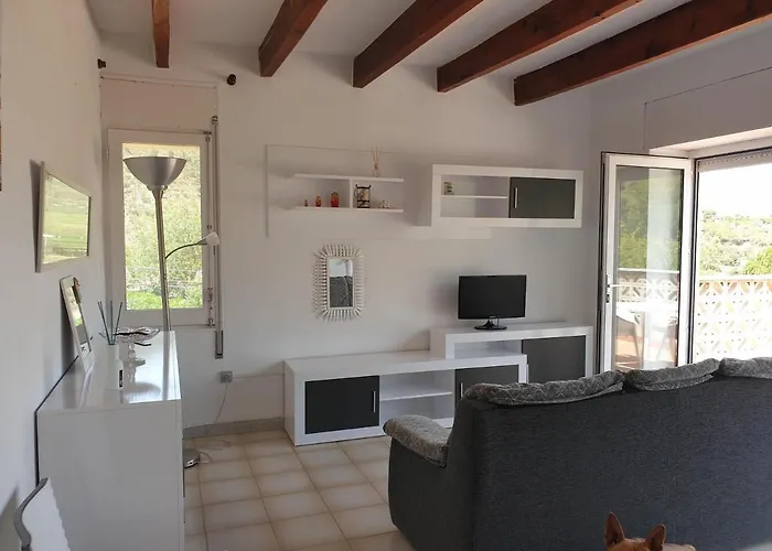 Brisa, Apartamento De Tres Habitaciones B