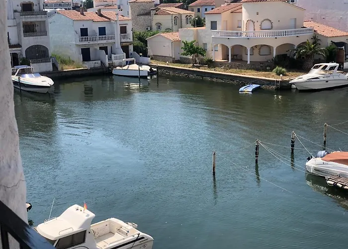 P-EMPURIES 11K - Apartamento en la Marina de Empuriabrava cerca de la playa y del centro