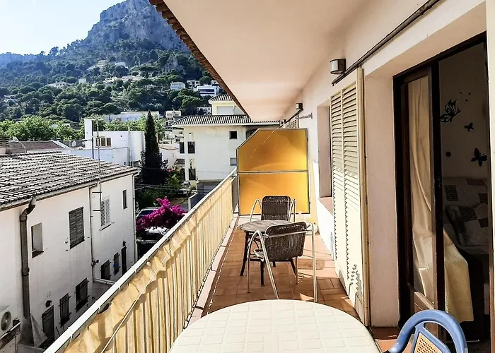 Bon Dia 31 Sistach Rentals
