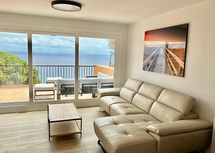 El Mirador De Llafranch Al Lado Del Mar
