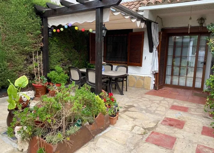 Casa Blanca-42 Piscina Wifi 6Pax