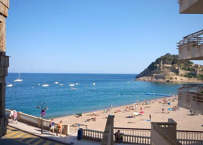 Lets Holidays Beachfront Apartment Tossa De Mar
