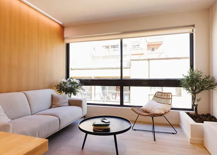 Bravissimo Centre, Modern 2-Bedroom Apartment